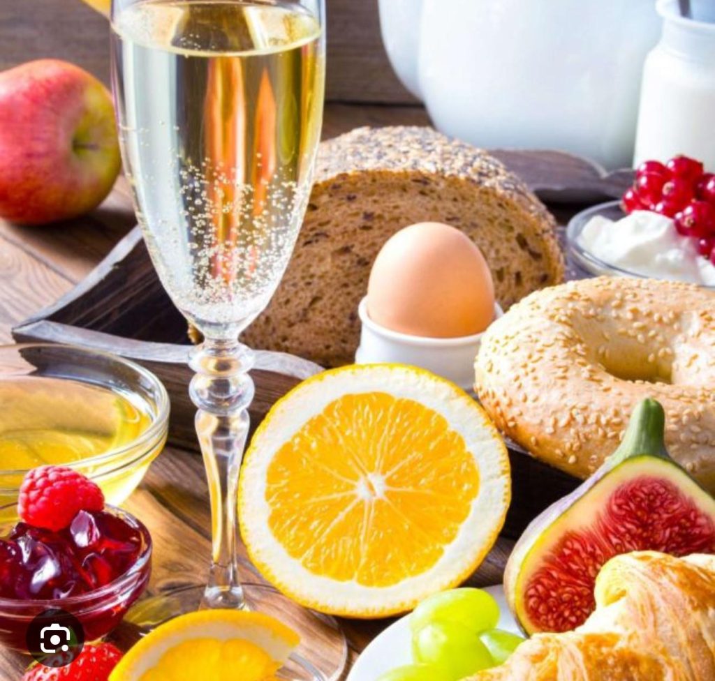 Deluxe breakfast box